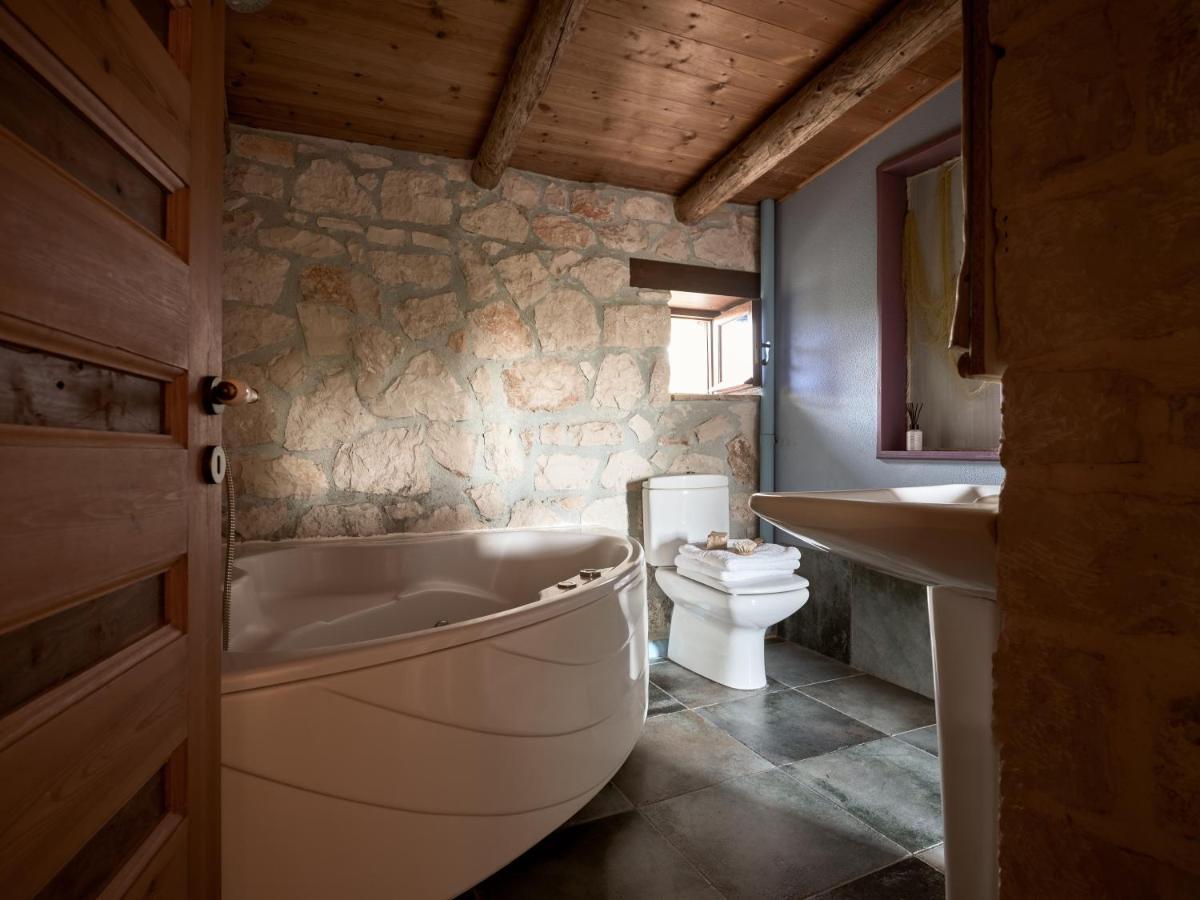 Vafias Villa - Tranquil Location, Ideal For Large Groups, By Zantewize Lithakia  Exteriör bild